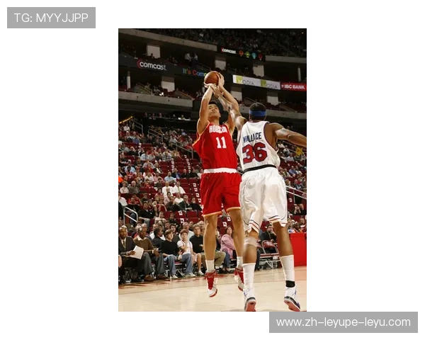 火箭队与活塞队比赛的现场直播信息